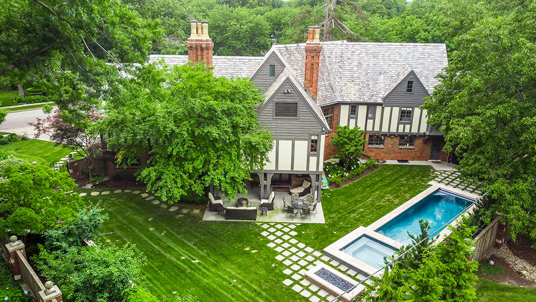 Showdown Of The Super Bowl Lvii Cities Two Must See Listings In Kansas City And Philadelphia Yyyyyyyy