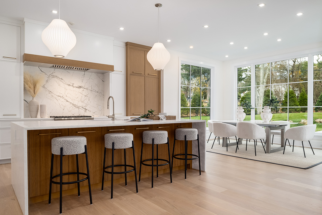 This 5m Darien New Construction Combines A Classic Exterior With Transitional Fresh Interiors 12