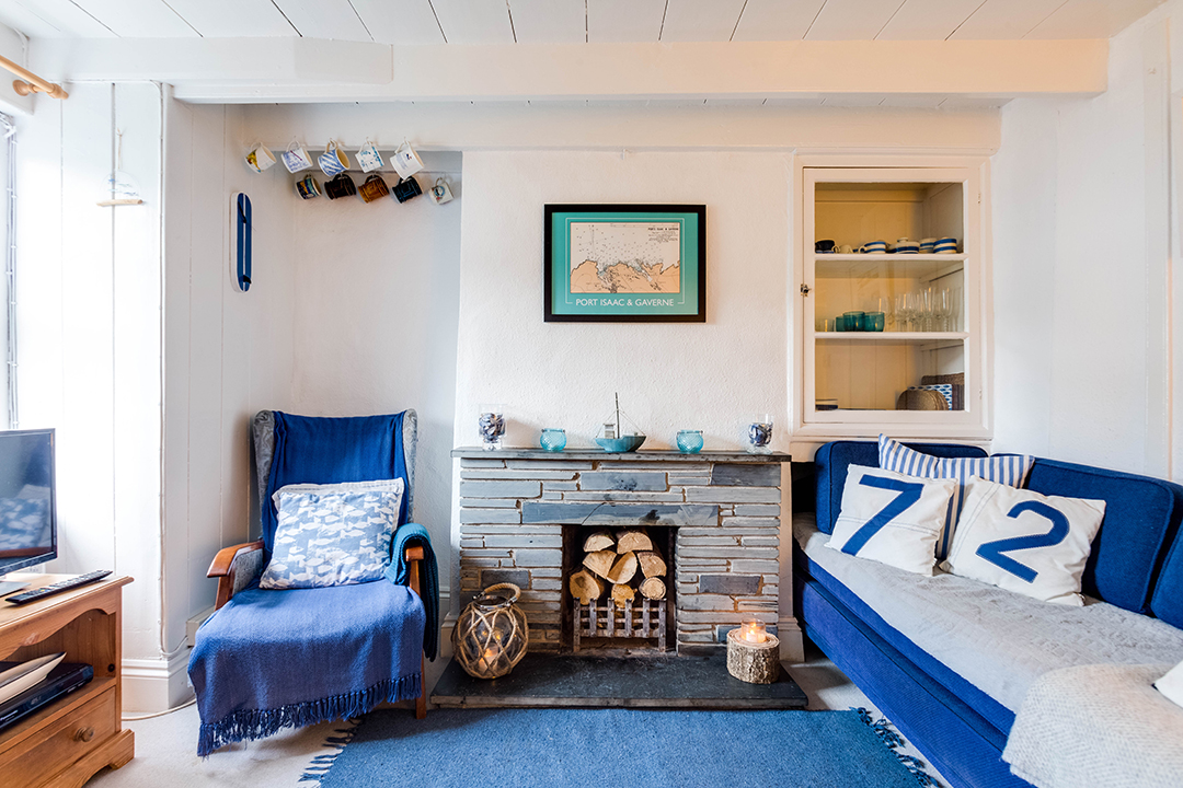 Quaint Cottage In England Thats Been In The Same Family For 150 Years Asks 435000 Fore Street 72 22