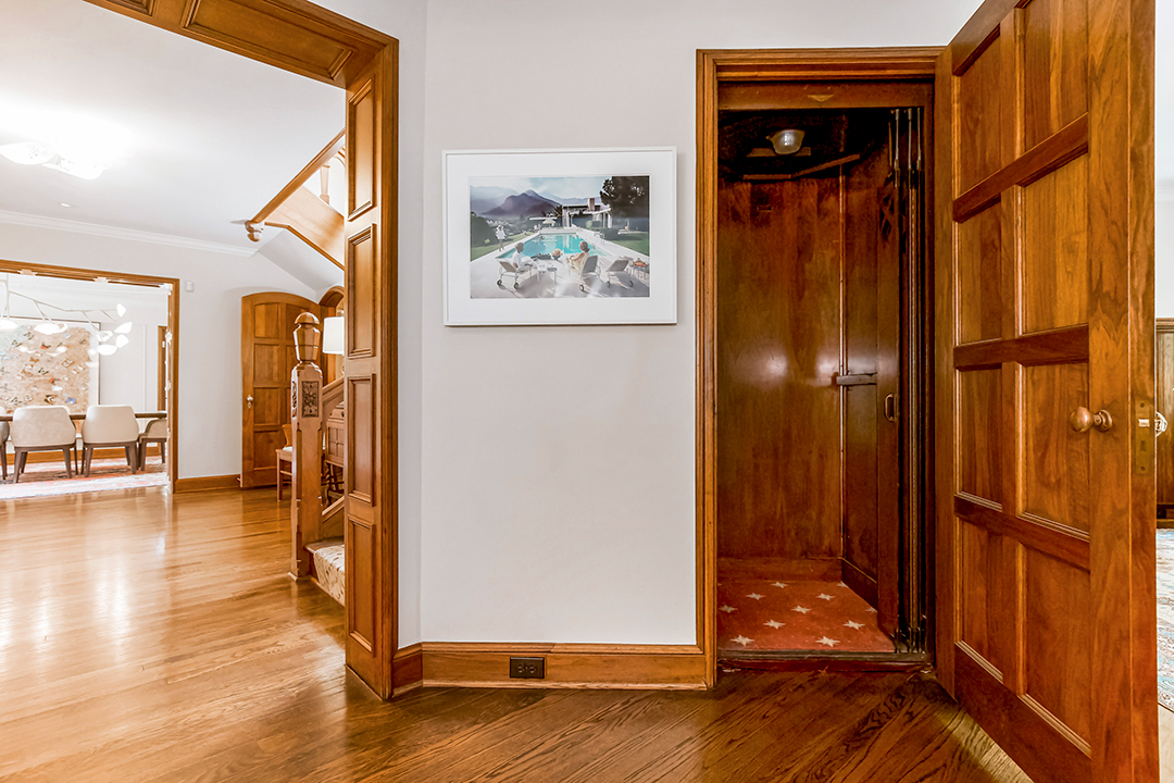 Showdown Of The Super Bowl Lvii Cities Two Must See Listings In Kansas City And Philadelphia H