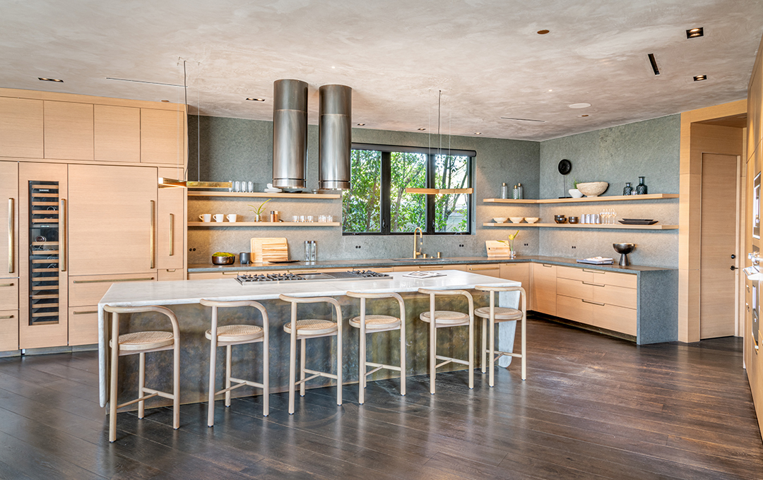 Tour Rihannas Former Beverly Hills Mansion Currently Listed For 16 5m H