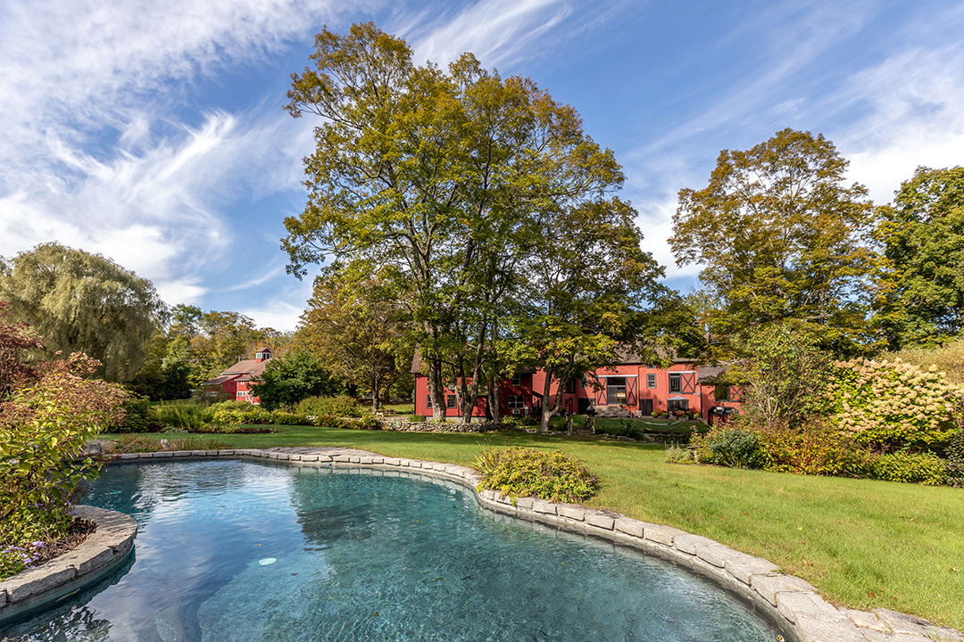 Kents Picturesque Cobble Brook Farm With A Converted Barn Main House Asks 4 7m Exterior10 Edited