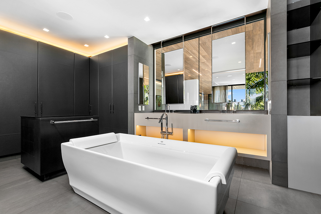 Honey Co Founder Ryan Hudson Lists A Sweet Swanky Waterfront Miami Beach Modern W