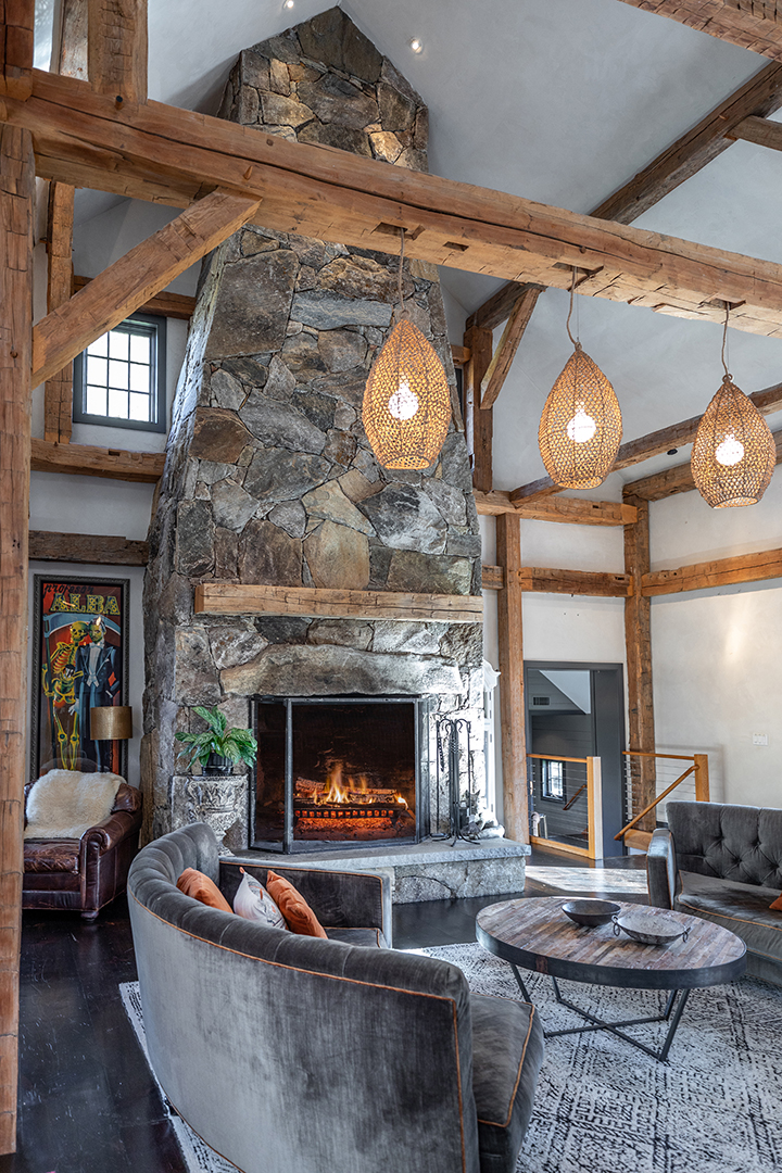 Kents Picturesque Cobble Brook Farm With A Converted Barn Main House Asks 4 7m Living Room5 W Fire