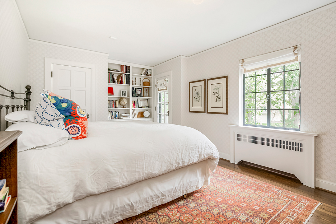 Showdown Of The Super Bowl Lvii Cities Two Must See Listings In Kansas City And Philadelphia Zzzzzzzzzzzzzzz