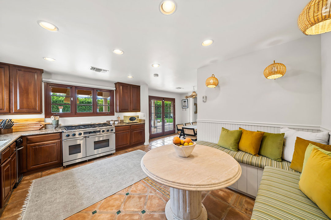 24 Formula One Palm Springs Kitchen Breakfast Nook