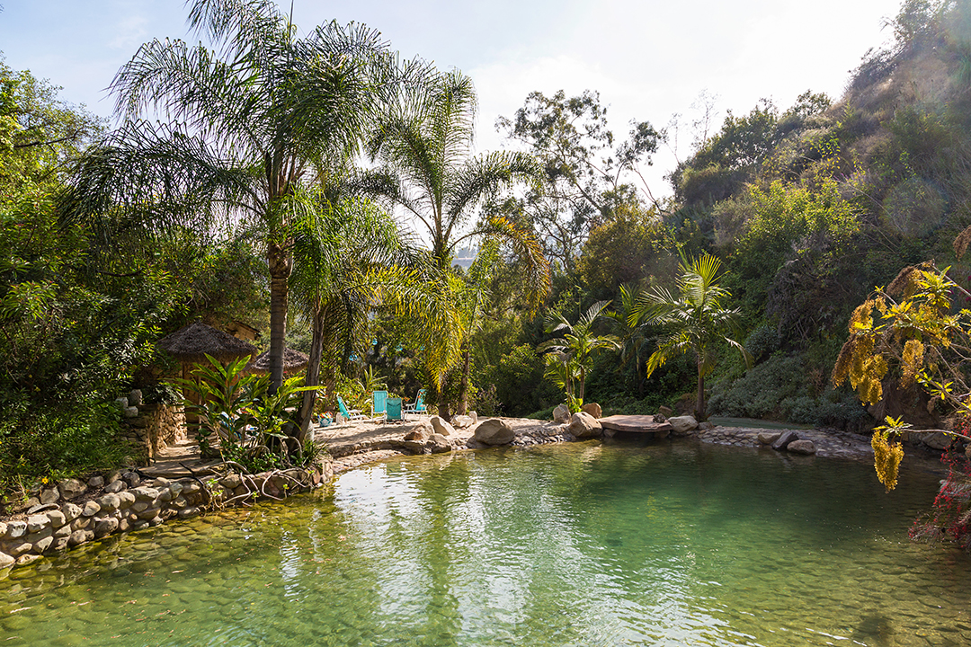 J Lo Just Listed This Sumptuous French Countryside Style Estate In Bel Air For 42 5m Pool B