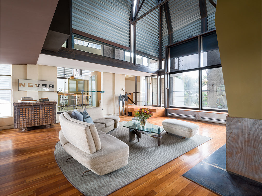 La Landmark Home Living Room