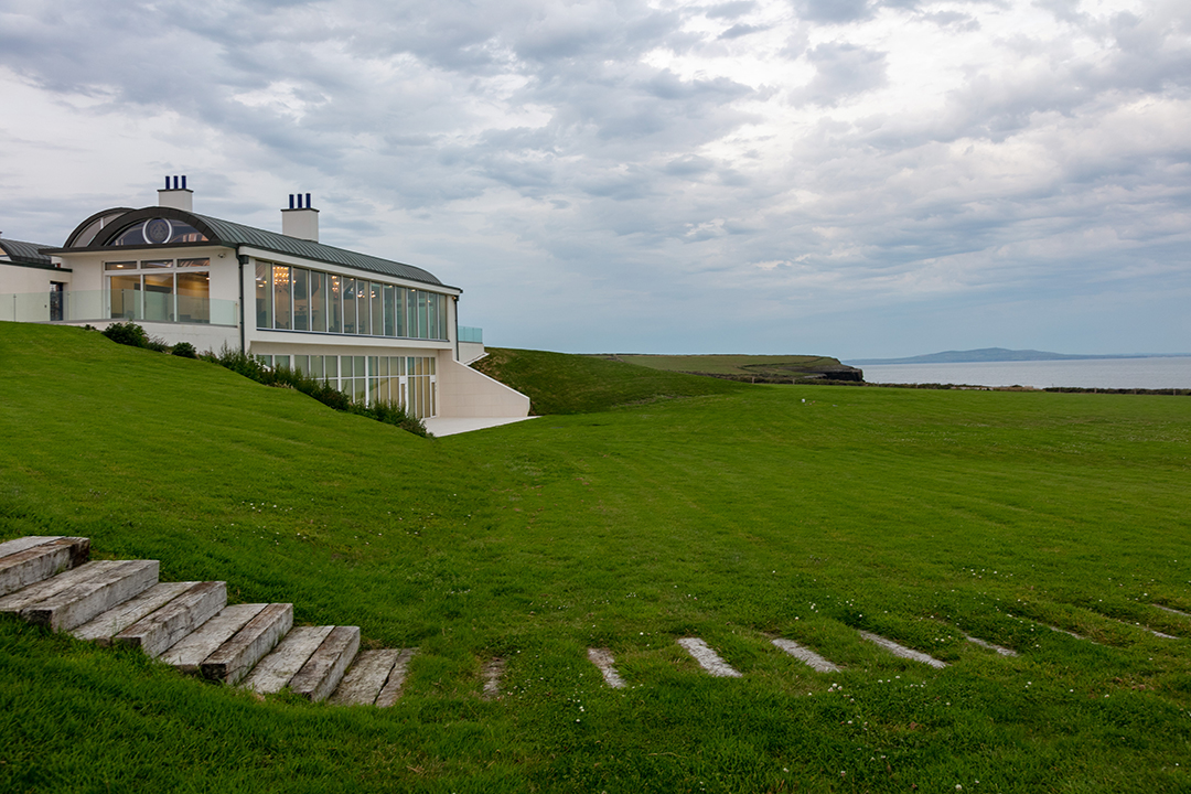 Listings To Love In Ireland Two Estates Where Majestic Landscapes Shine Dunmore Bay