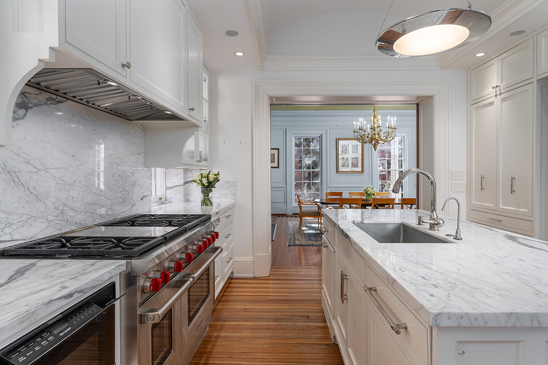 Jackie Kennedys Former Washington D C Home Lists For 24 5m After Merging With Two Neighboring Properties Main House Kitchen View 1