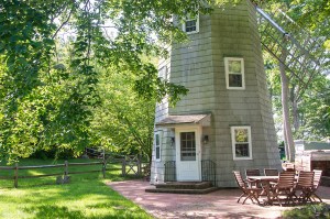 The Famous Amagansett Windmill House Where Marilyn Monroe And Arthur Miller Vacationed Wants 11 5m 64deepln L
