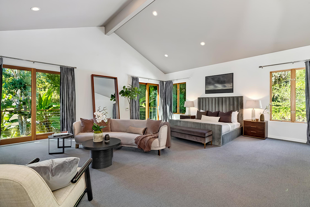 The Late Bob Sagets Longtime Brentwood Home Changes Hands In An Off Market Deal 49 2