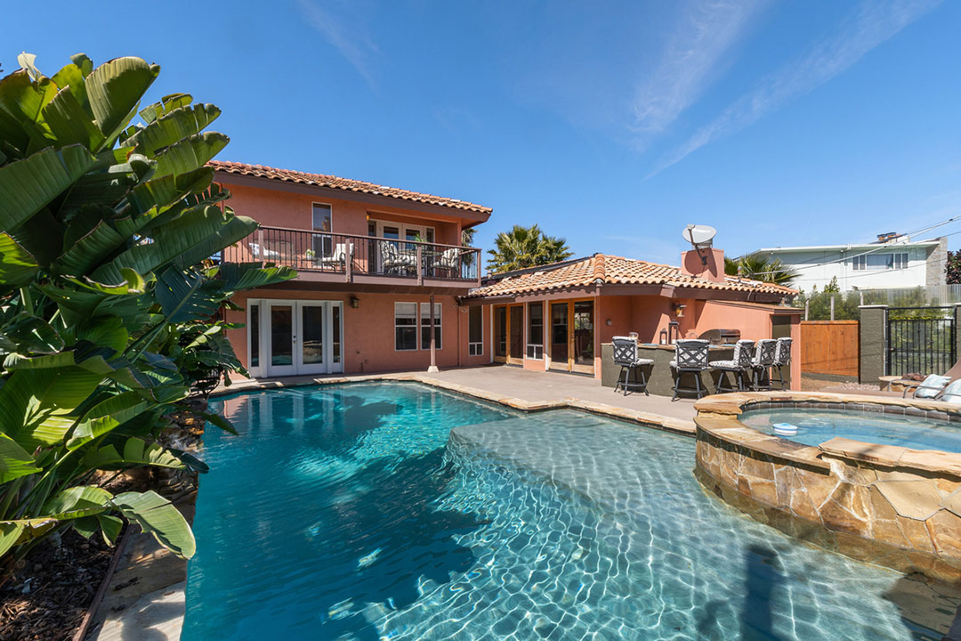 Singer Victor Willis Pool Area Exterior Back
