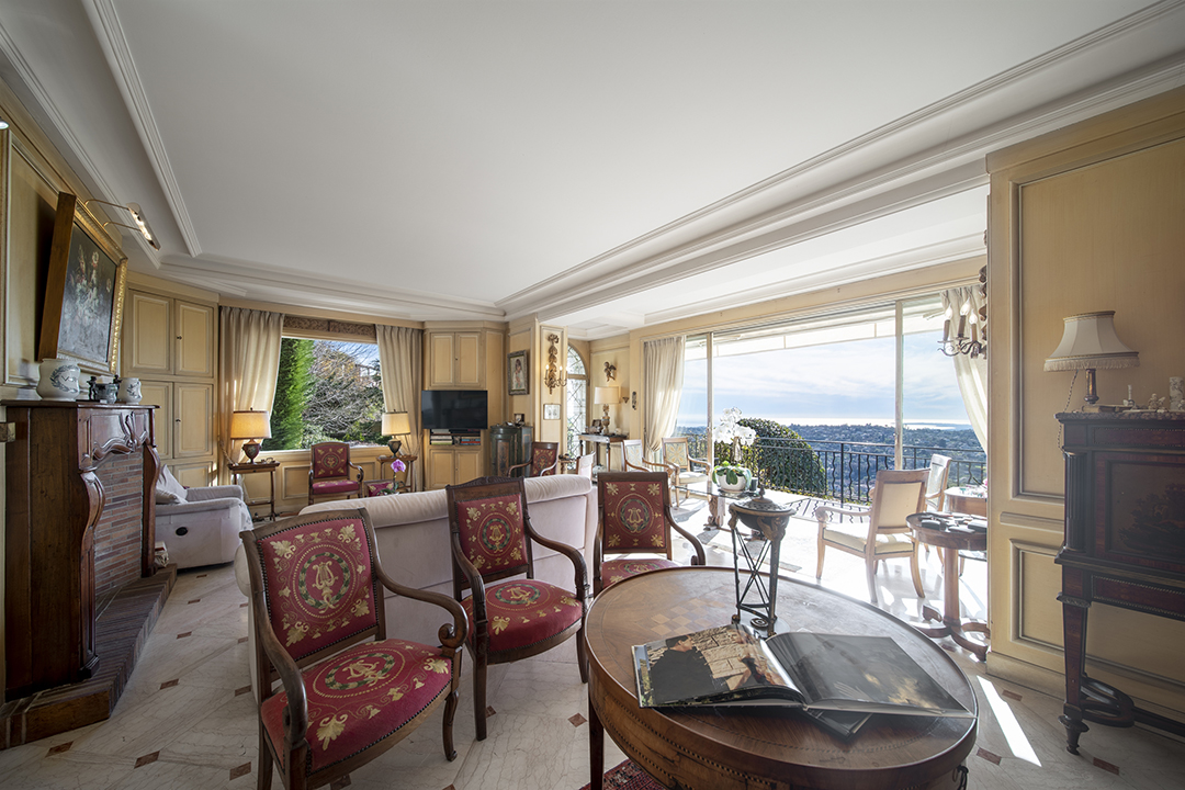 French Riviera Villa Where Hitchcocks Famed To Catch A Thief Filmed Hits The Marketc Cote Dazur Sothebys Int Realty Villa Shooting Place To Catch A Thief 6