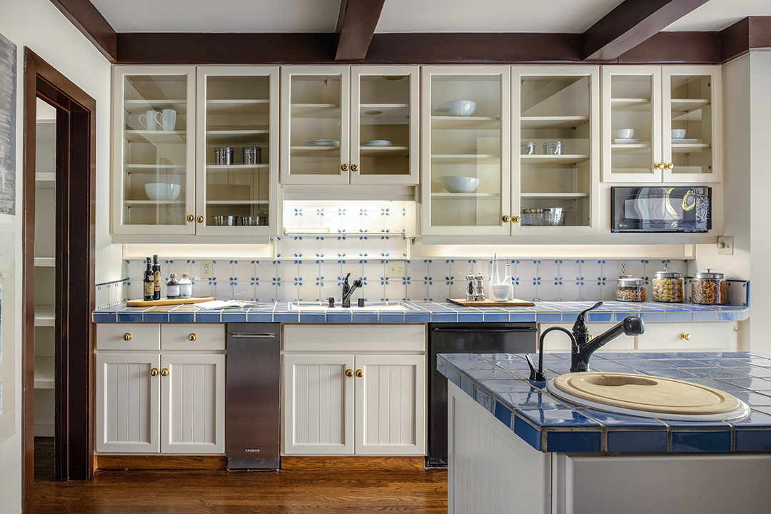 Step Inside A 6 5m English Inspired Tudor In San Francisco12