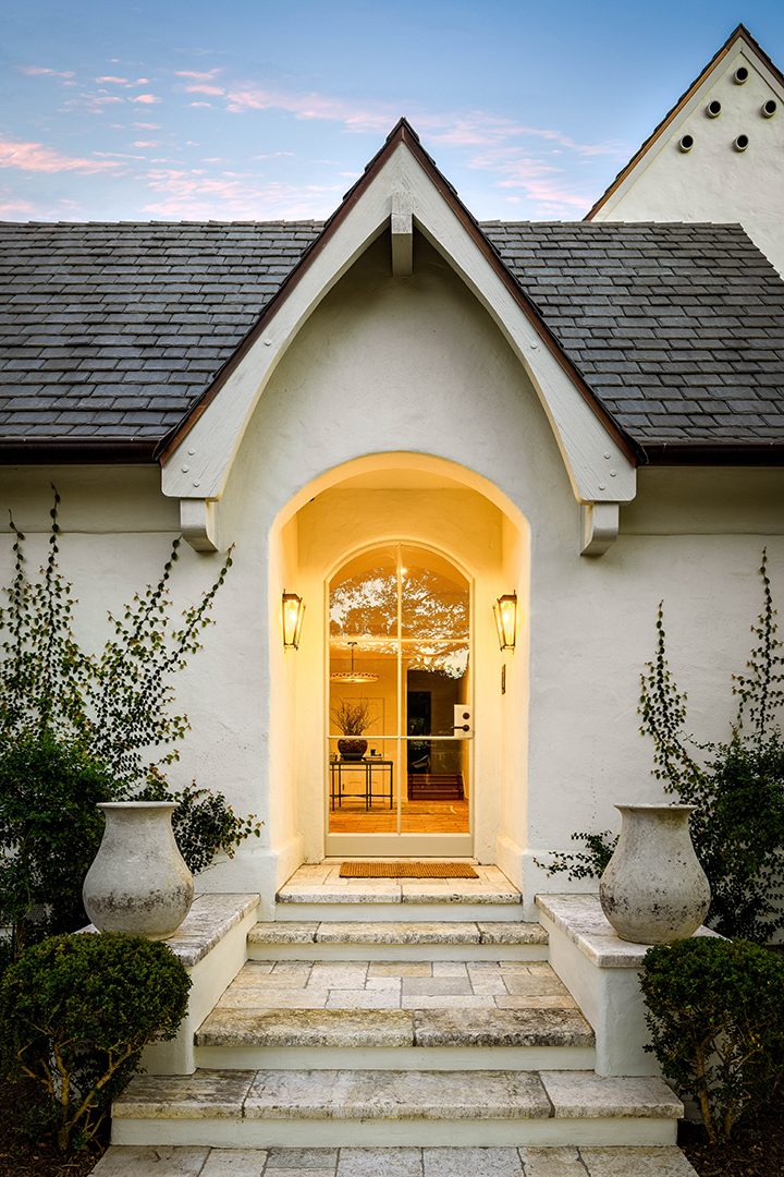 Fashionable Family Home Of Adeles Stylist Lists For 20m In Montecito Entry