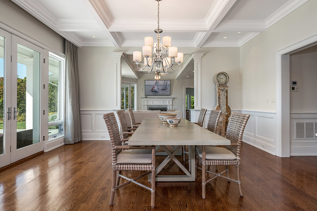 This Shingle Style Haven On The Market In Guilford Ct Promises Luxe Coastal Living W