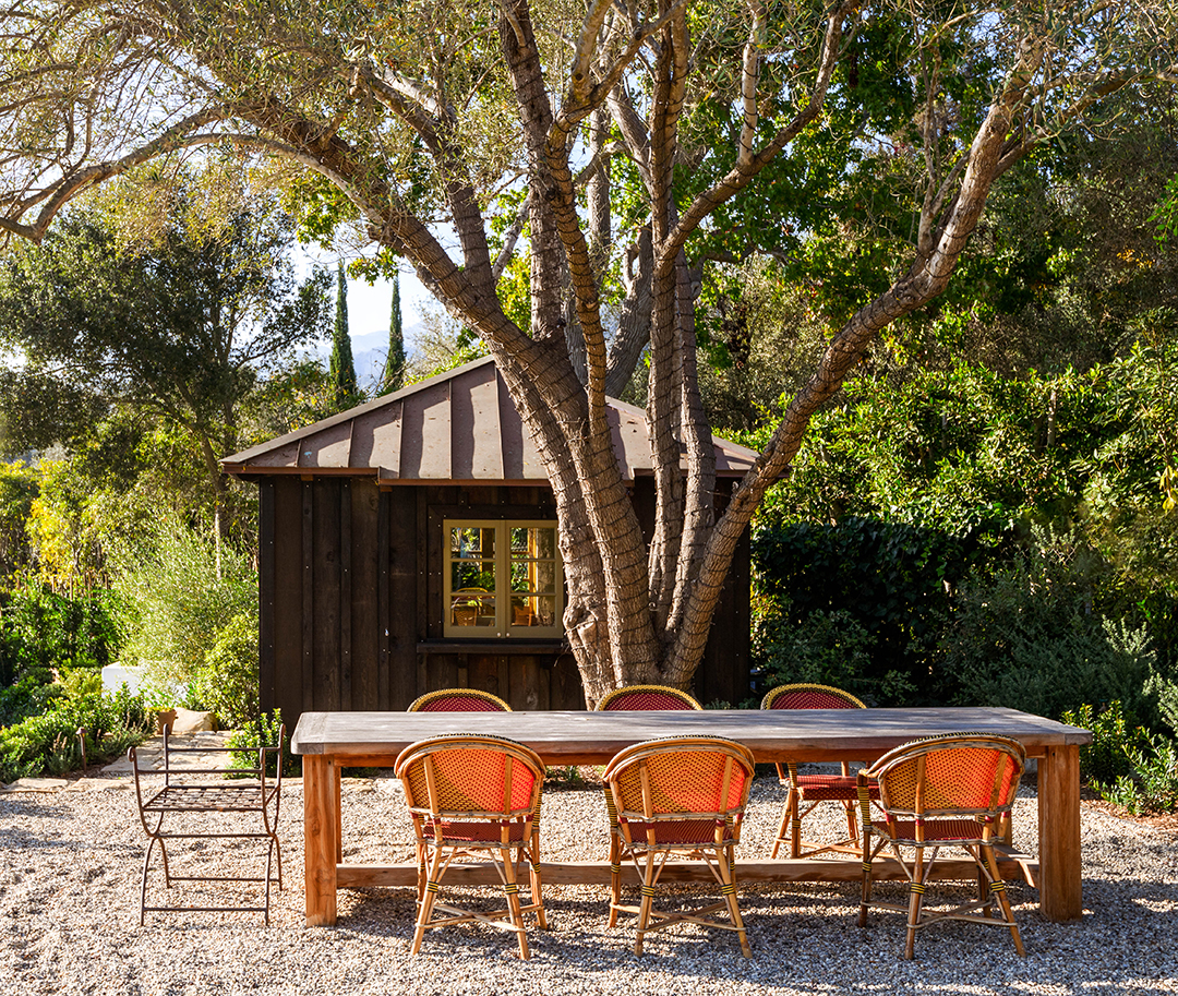 Fashionable Family Home Of Adeles Stylist Lists For 20m In Montecito Alfrescodining