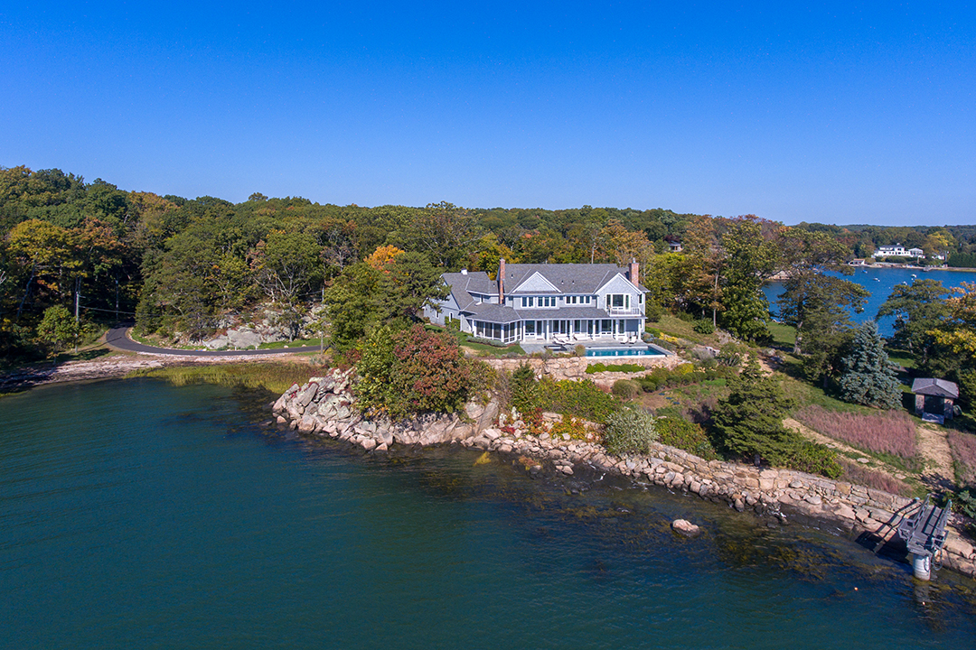 This Shingle Style Haven On The Market In Guilford Ct Promises Luxe Coastal Living D