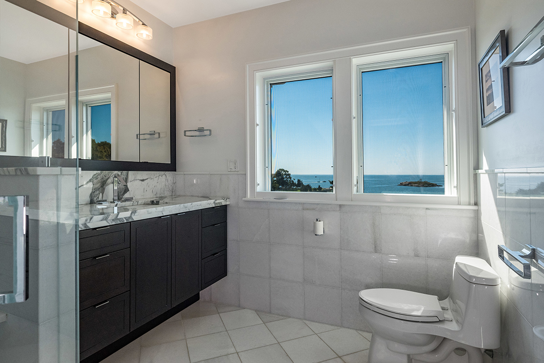 This Shingle Style Haven On The Market In Guilford Ct Promises Luxe Coastal Living Wwwww