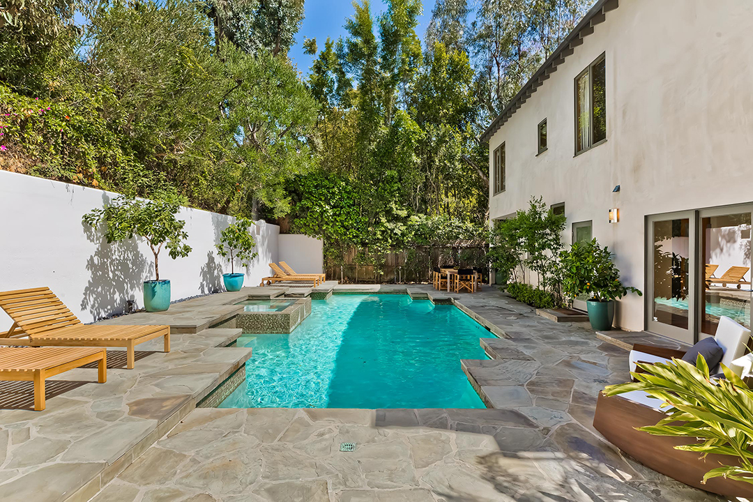 The Late Bob Sagets Longtime Brentwood Home Changes Hands In An Off Market Deal 67 2