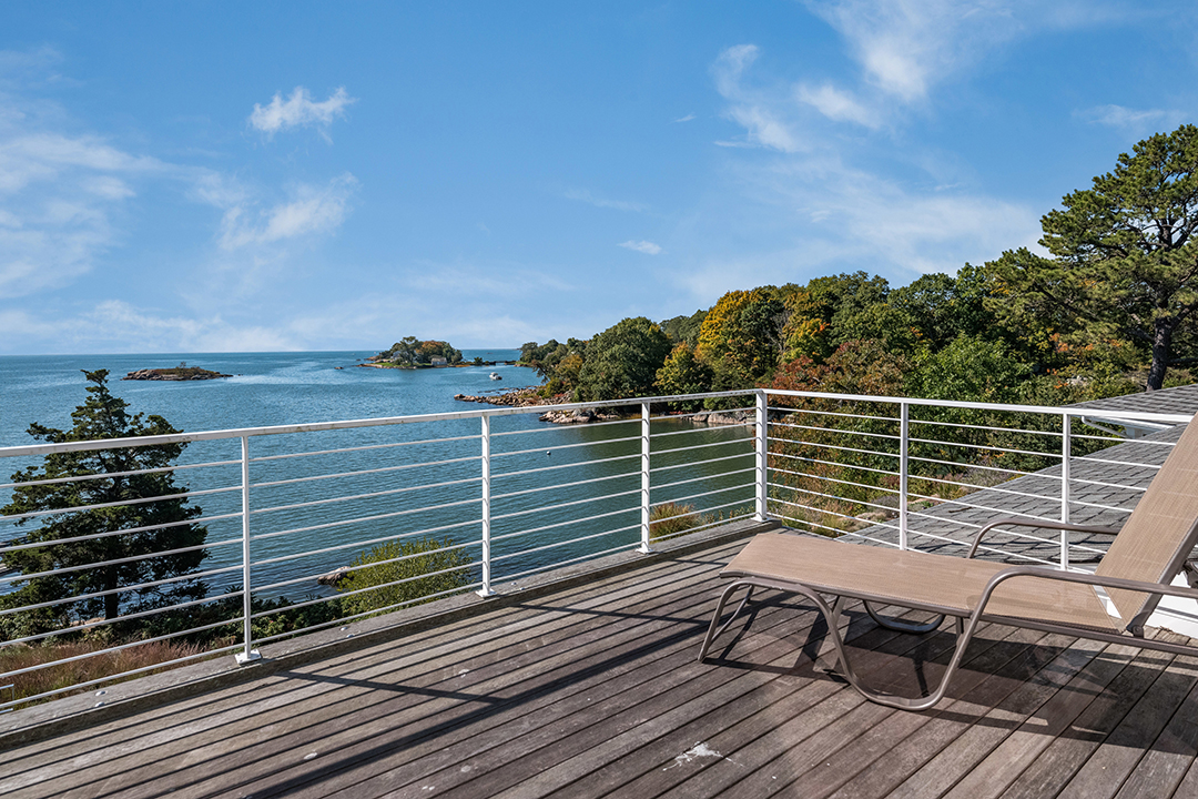 This Shingle Style Haven On The Market In Guilford Ct Promises Luxe Coastal Living Ww