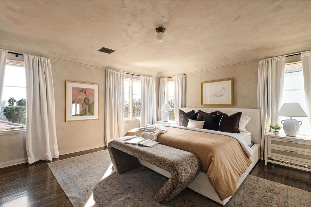 48 Guest Room Laura Harrier Spanish Style La Home