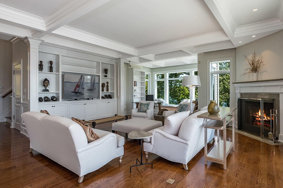 This Shingle Style Haven On The Market In Guilford Ct Promises Luxe Coastal Living V