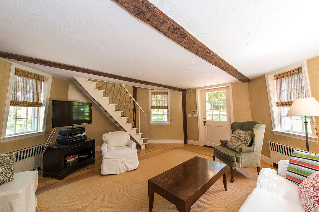 The Famous Amagansett Windmill House Where Marilyn Monroe And Arthur Miller Vacationed Wants 11 5m 64deepln B