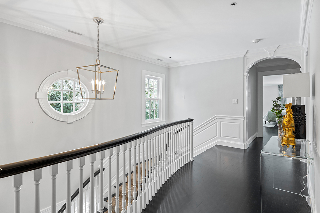 Baseball Star Eric Hosmer Lists Classic Boston Area Home Amidst Move To Chicago Cubs R