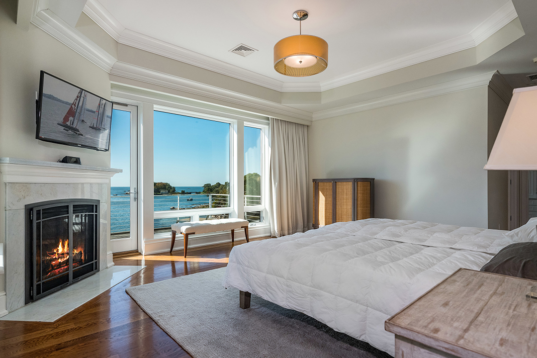 This Shingle Style Haven On The Market In Guilford Ct Promises Luxe Coastal Living Www