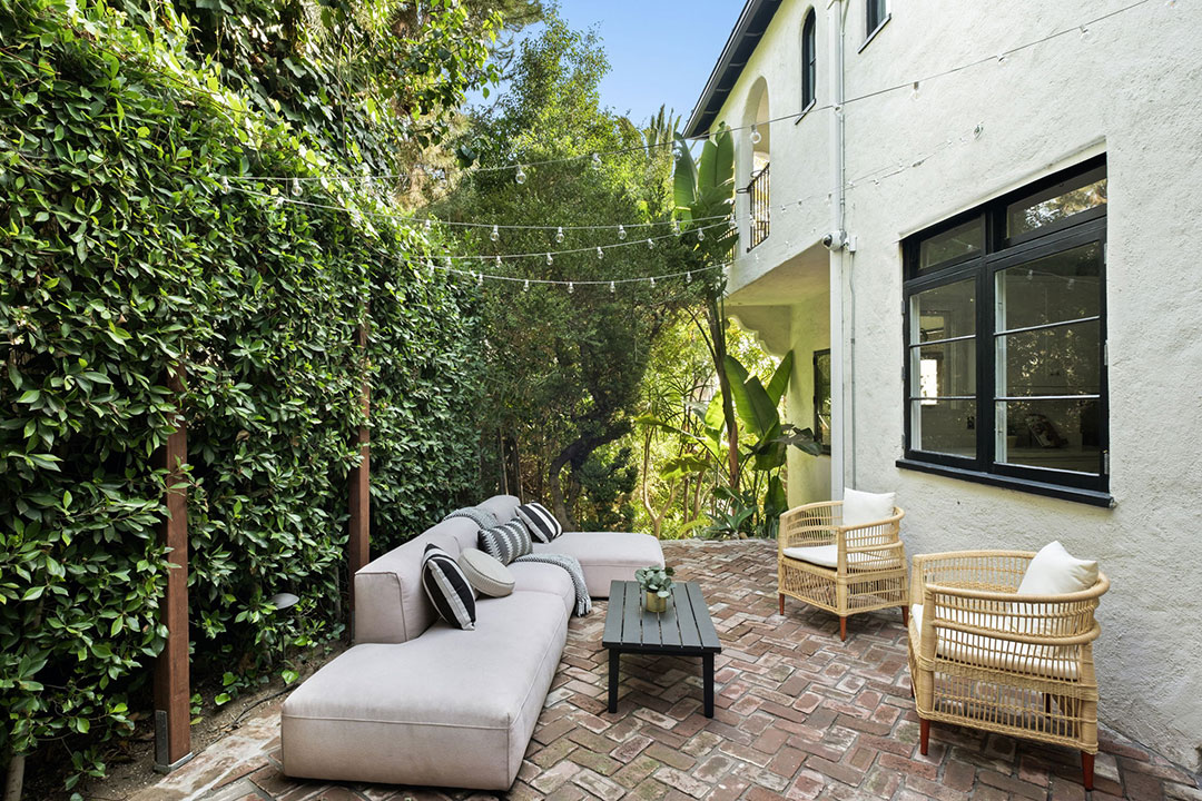 63 Brick Patio Laura Harrier Spanish Style La Home