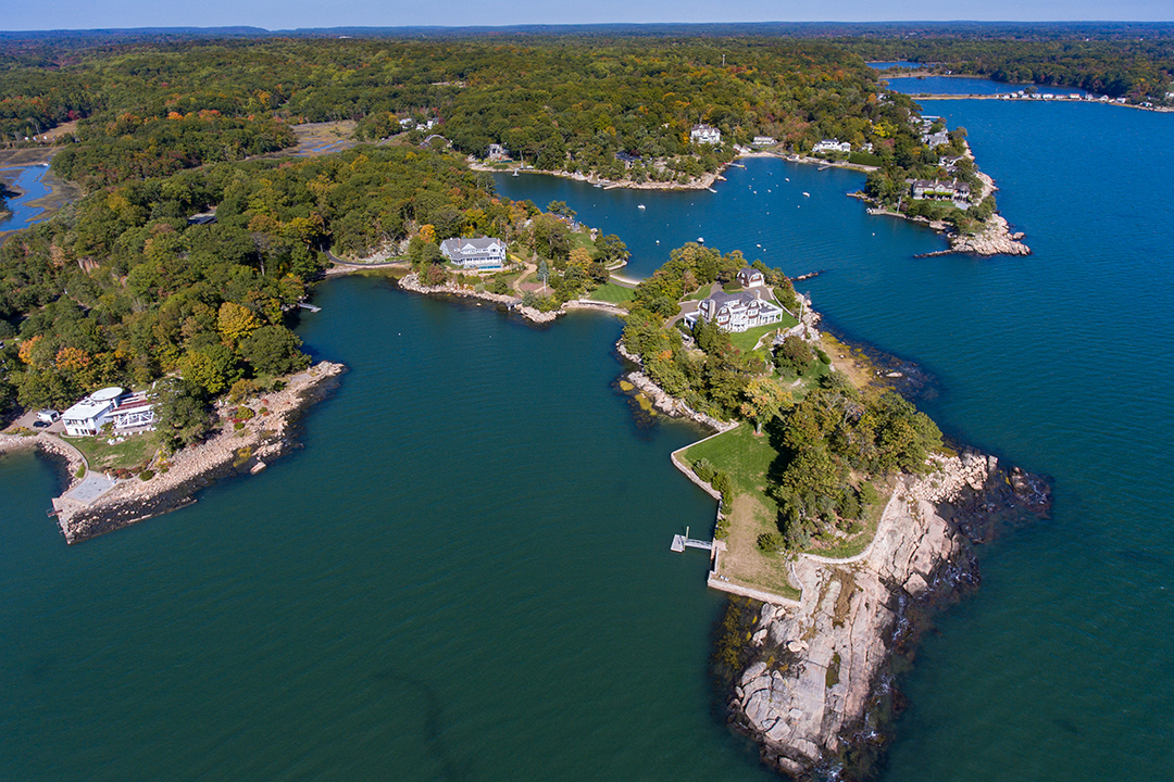 This Shingle Style Haven On The Market In Guilford Ct Promises Luxe Coastal Living F