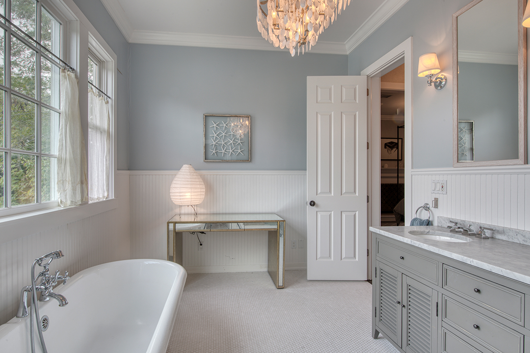 Inside A 8m Southampton Village Stunner Originally Built To Be An Architects Home 20