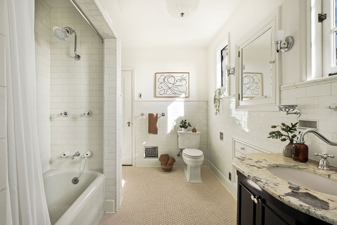 53 Large Bathroom Laura Harrier Spanish Style La Home
