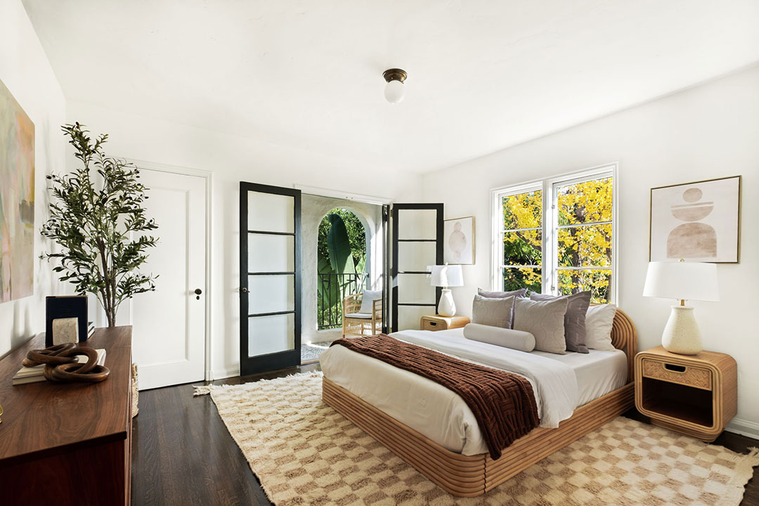 44 Primary Bedroom Laura Harrier Spanish Style La Home