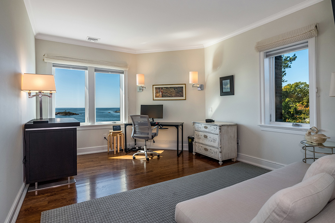 This Shingle Style Haven On The Market In Guilford Ct Promises Luxe Coastal Living Wwwwww