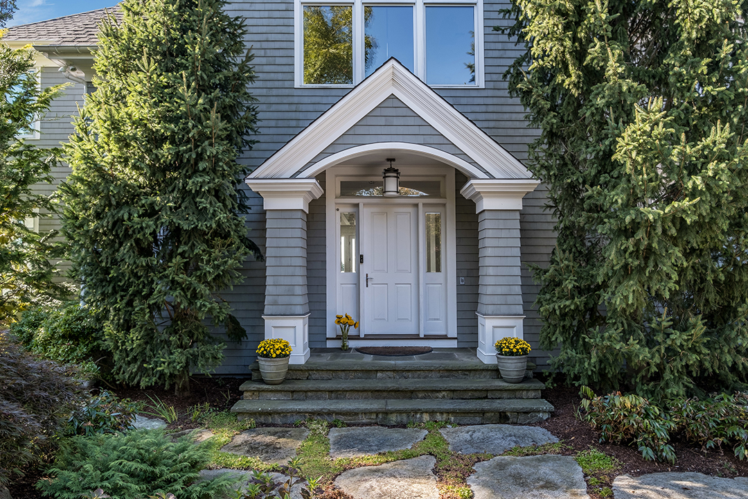 This Shingle Style Haven On The Market In Guilford Ct Promises Luxe Coastal Living S