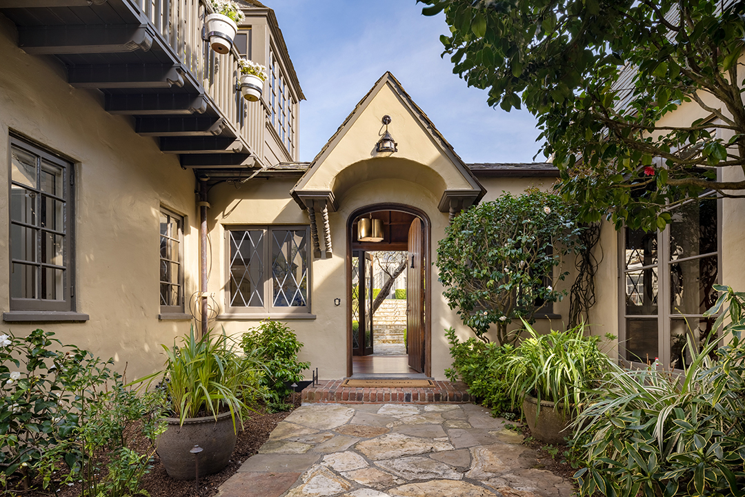 Step Inside A 6 5m English Inspired Tudor In San Francisco5