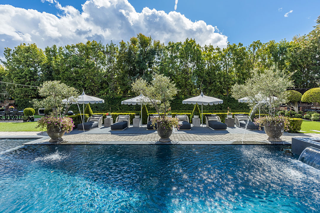 19 Restauranteur David Cooley Pool Terrace