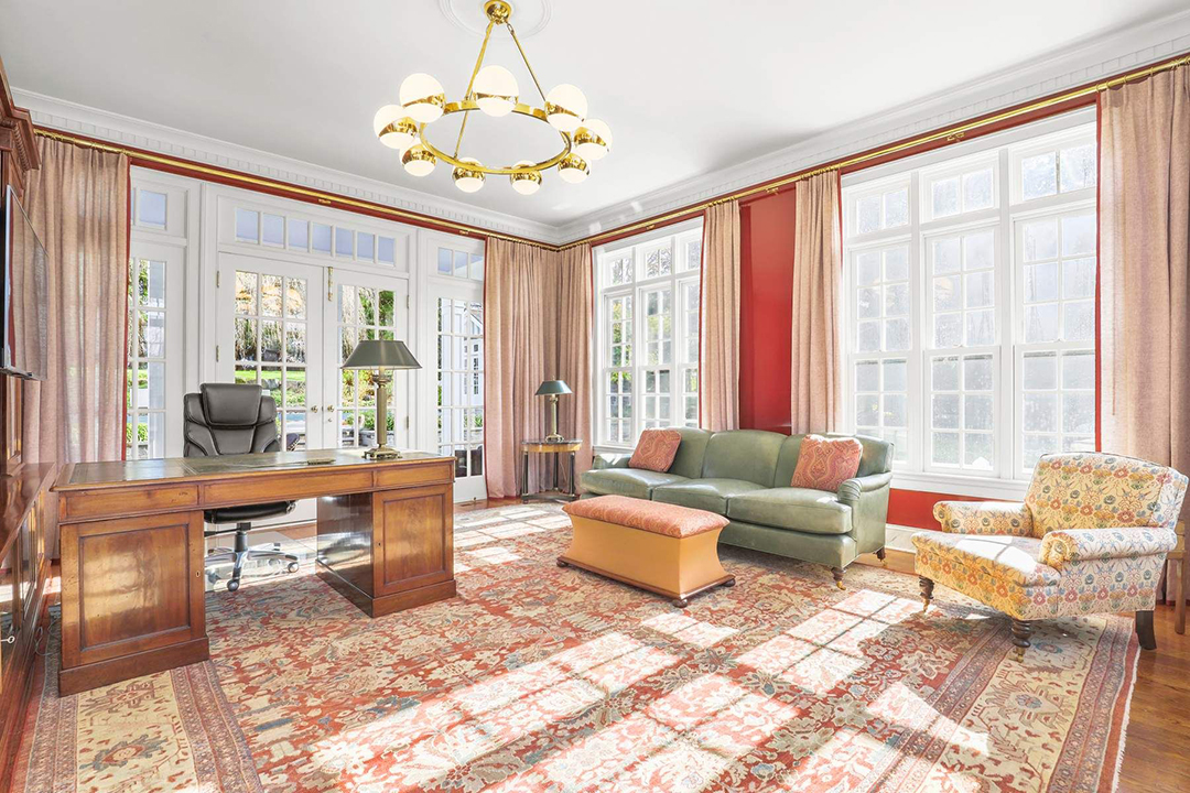 Tour A Custom Built Colonial In Greenwich Asking 8 8m G