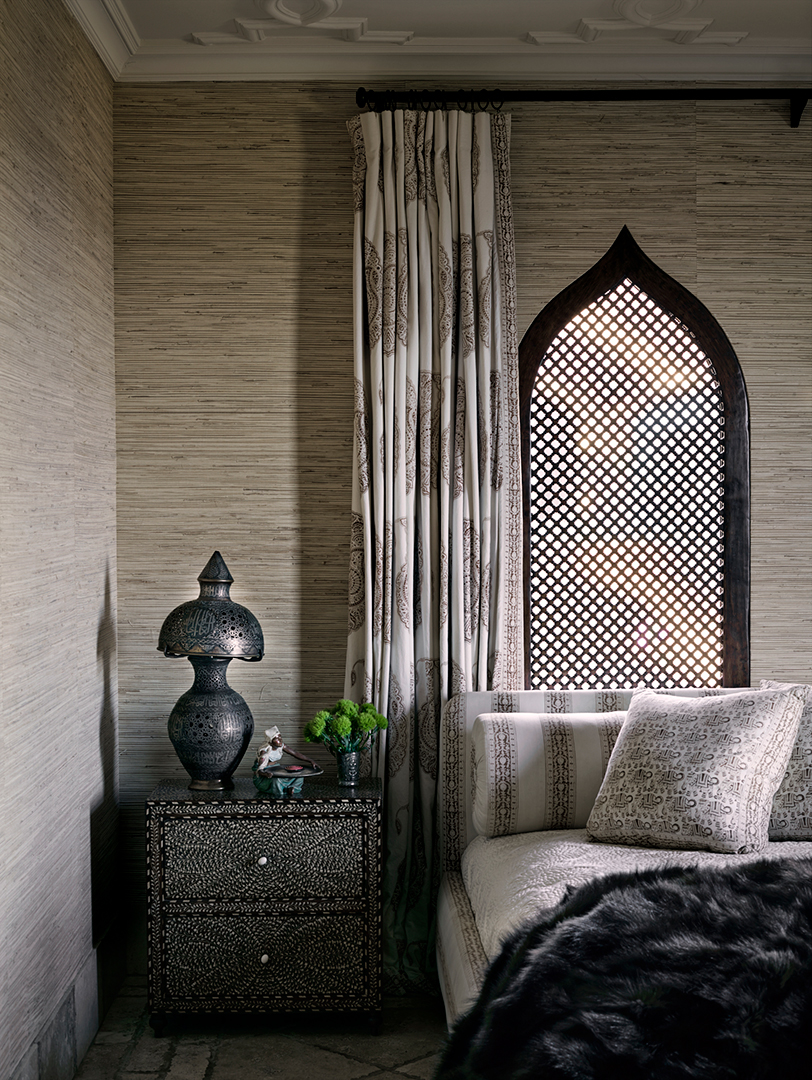 Cher Relists Her Dramatic Mediterranean Style Malibu Home For 75m Mlb Cher29944