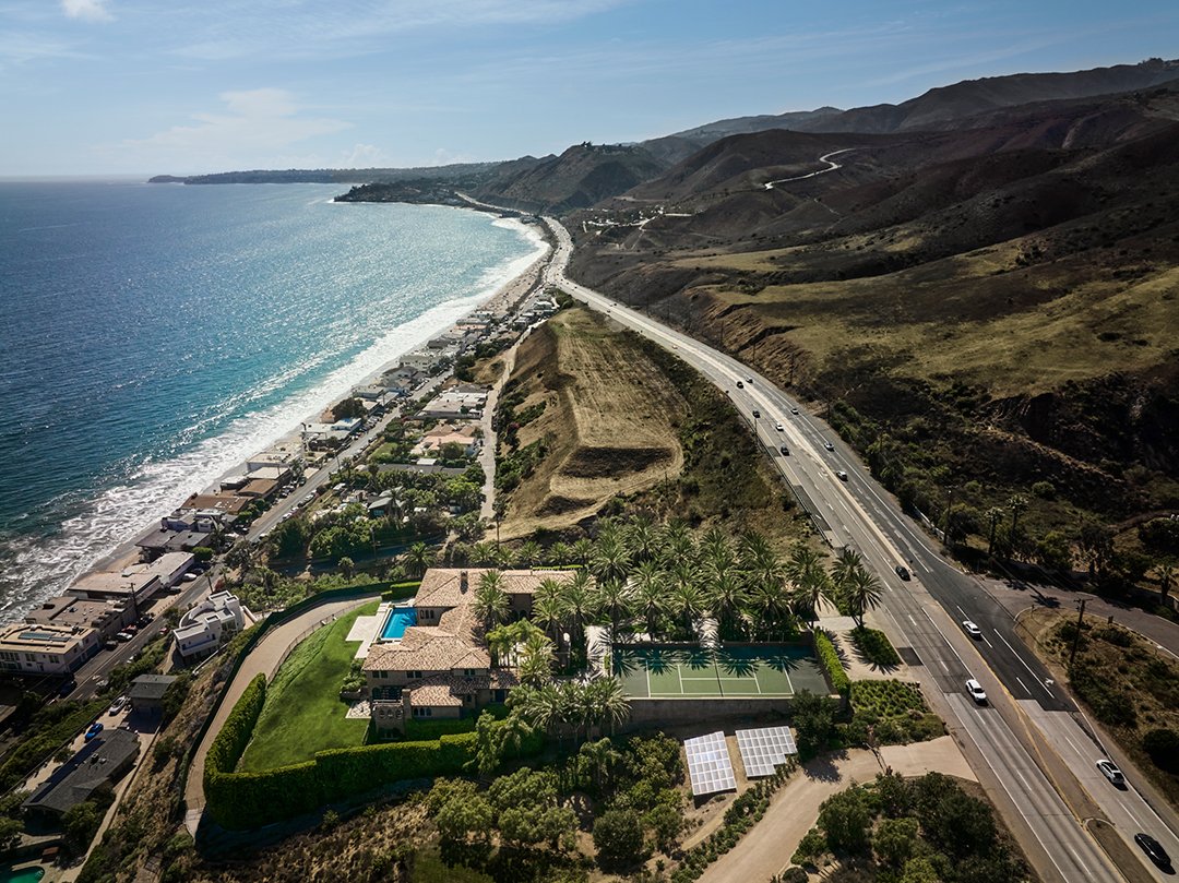 Cher Relists Her Dramatic Mediterranean Style Malibu Home For 75m Dji 0093