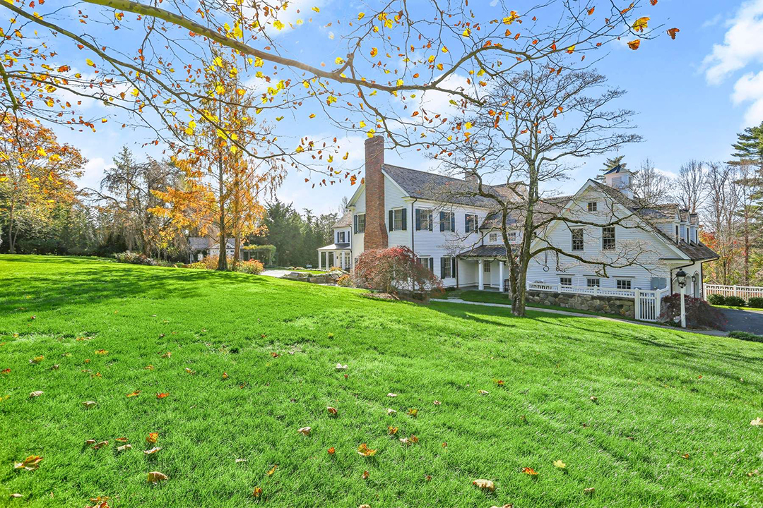 Tour A Custom Built Colonial In Greenwich Asking 8 8m V