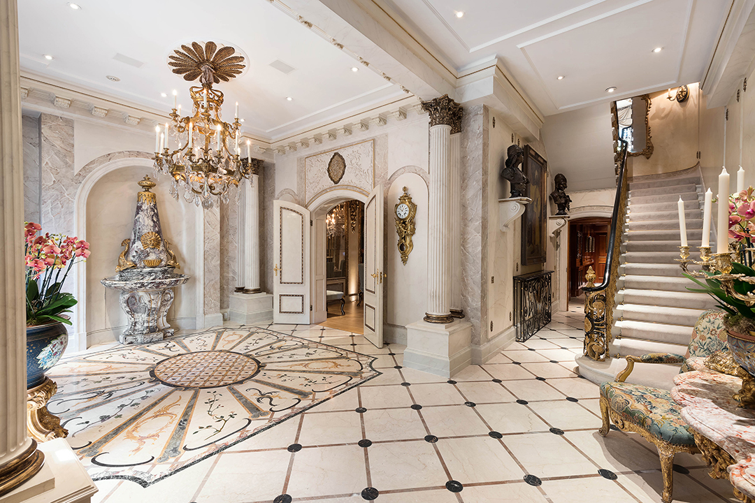 The Greek Royal Familys Former Eaton Square Mansion Seeks 39 5m Eatonsquaremarbleentrancehall3awinship
