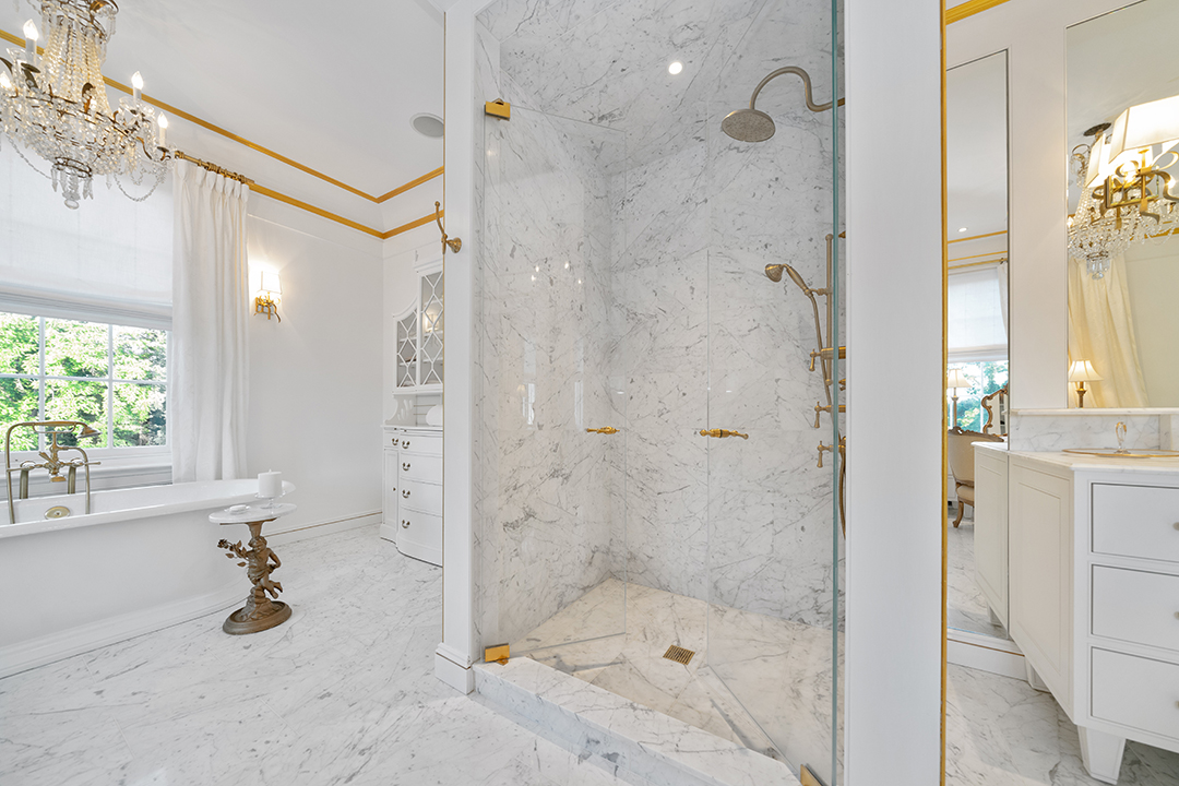 Storied Beechwood Manor Along New Yorks Gold Coast Lists For Close To 8m V