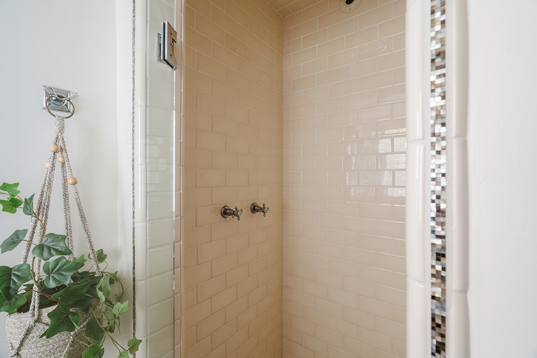 Actor Anthony Edwards Asks 6 5m For His Oceanfront Dana Point Vacation Home 13145 Beach Hires 5