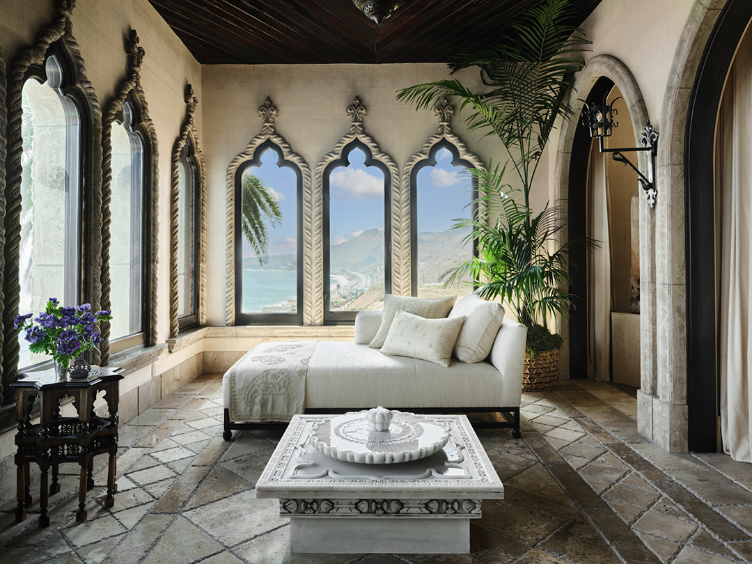 Cher Relists Her Dramatic Mediterranean Style Malibu Home For 75m Cher Malibu 0006 1