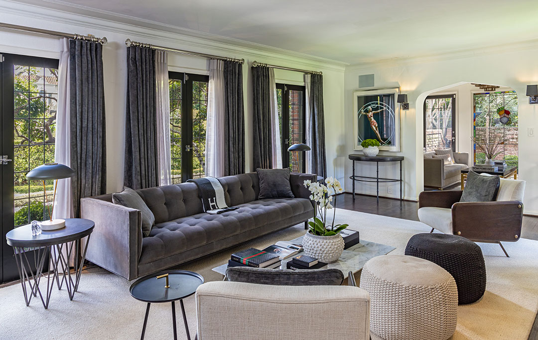 6 Restauranteur David Cooley Living Room Sofa