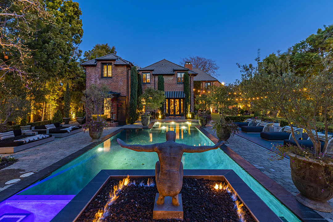 29 Restauranteur David Cooley Pool At Night